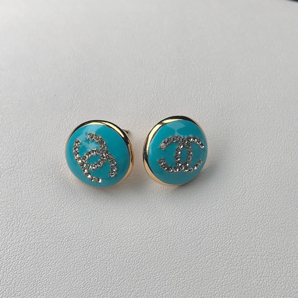Brand new. Fashion blue & gold earrings